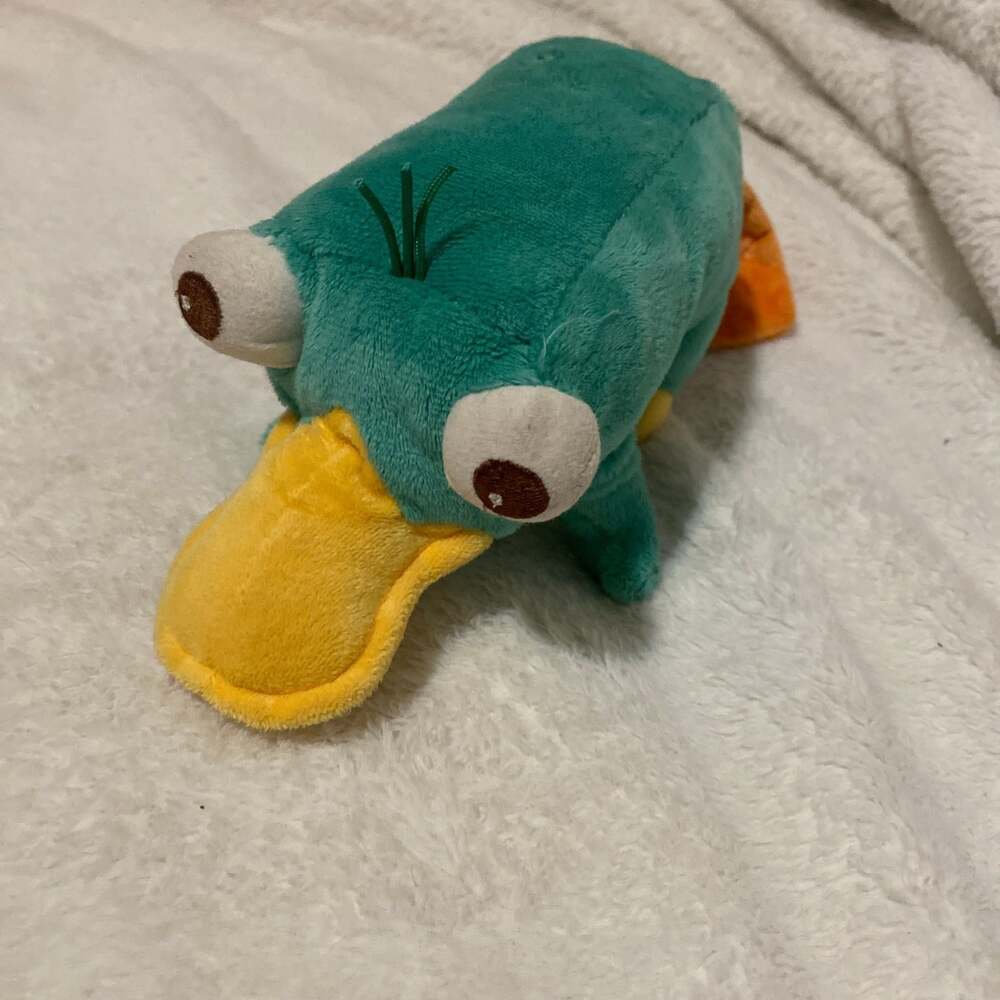 Disney Phineas and Ferb Perry the Platypus Plush Stuffed Animal Toy 8” not measu